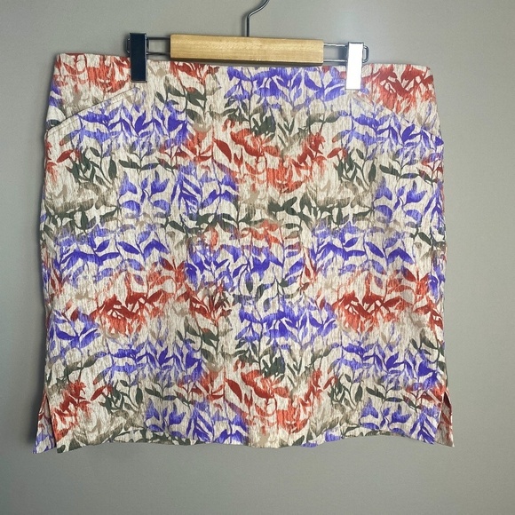 Northern Reflections Women's Skort Colorful Spring Floral‎ Pattern Size X-large - Picture 1 of 14